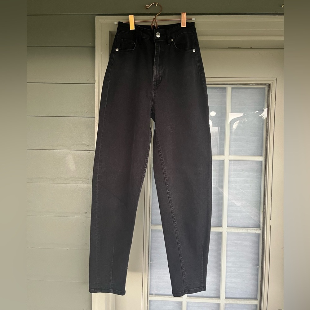 H&M Divided Blach High Waisted Jeans